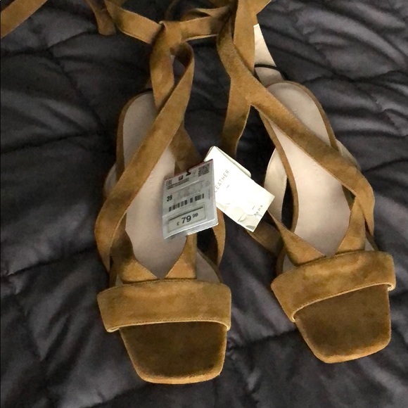 Stunning and very cute shoes - Picture 2 of 3